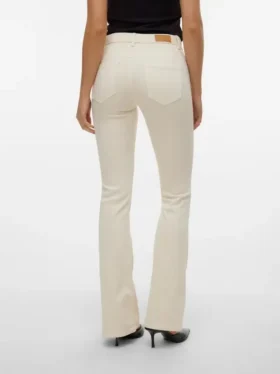 Vmflash-jeans med middels høy midje og utvidet passform