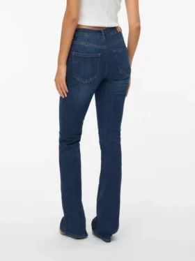 Vmflash-jeans med middels høy midje og utvidet passform