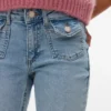 Vmflash-jeans med middels høy midje og utvidet passform