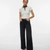 Vmhallie Low Rise Wide Fit – Korte Jeans
