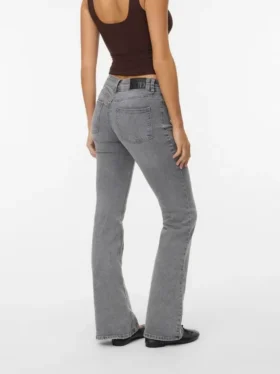 Vmjean jeans med lav midje og utvidet passform