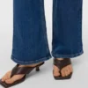 Vmphoebe-jeans med middels høy midje og utvidet passform