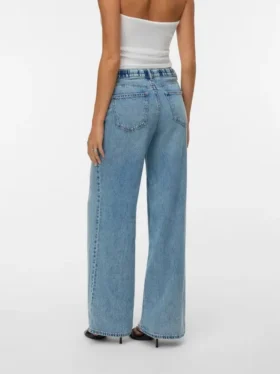 Vmremy-jeans med middels høy midje og rett passform