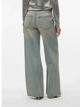 Vmremy jeans med middels høy midje og vid passform