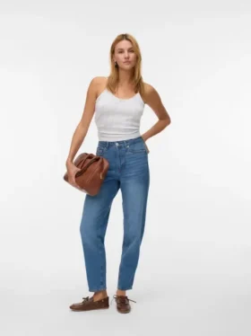 Vmtessa jeans med høy midje og «mom fit»