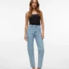 Vmtessa jeans med høy midje og «mom fit»
