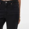 Vmtessa jeans med høy midje og «mom fit»