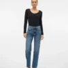 Vmvalerie jeans med middels høy midje og avslappet passform