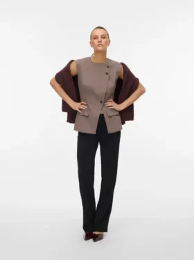 Vmwera skreddersydd vest