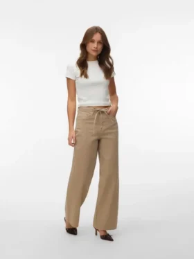 Vmwien-jeans med middels høy midje og vid passform
