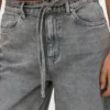 Vmwien-jeans med middels høy midje og vid passform